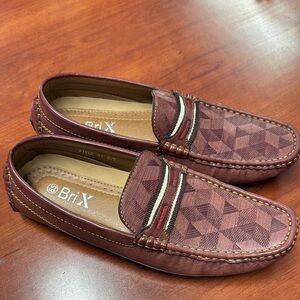 Brix loafers size 8.5 // 041605
